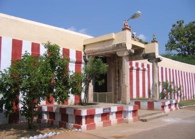 tholaivillimangalam from inside