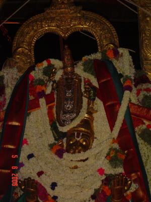 Day 5 - Polinduninnapiran - Azhwar Thirunagari - Garuda Sevai - Close up.jpg
