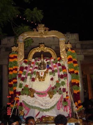 Day 5 - Aravindalochanan - Irattai Thiruppathi - Garuda Sevai.jpg