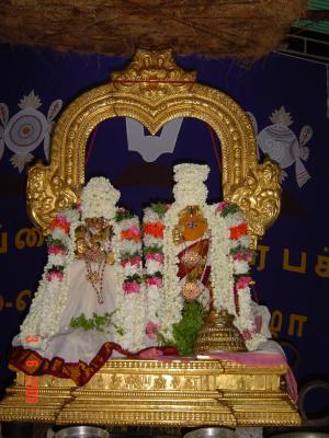 Deivanayaka Perumal and Srivaramangai Naachiar.JPG