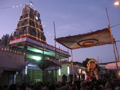 Narasimhar just outside gopura vasal.JPG