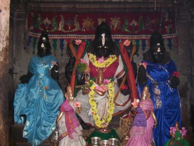 Rukminia Sathayabha Samehta Parthasarathi ( Vitru eruntha Thirukolam)