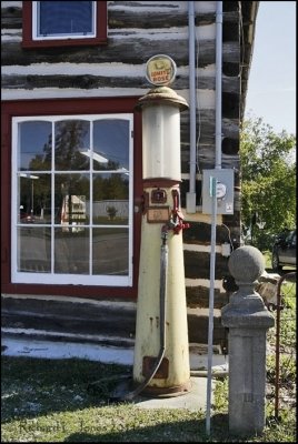 Old gas pump.jpg