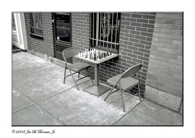 Black & White Chess Club
