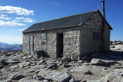 Mt-Whitney-Summit-Shelter-6.jpg