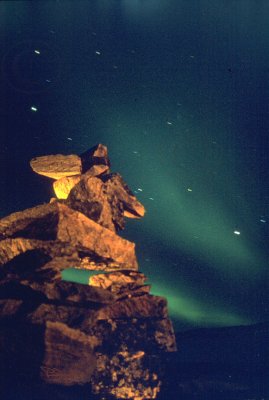 34-inuksukVert.jpg