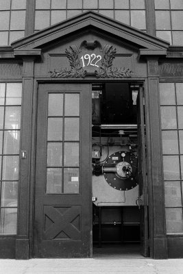door1922_2.jpg