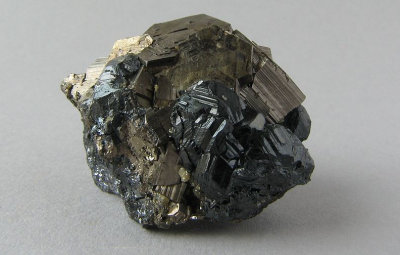 Pyrrhotite, Sphalerite