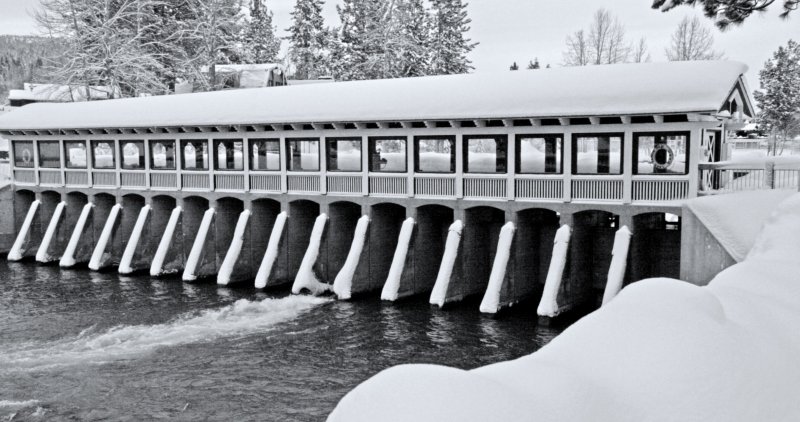 Tahoe Gateway To The Truckee BW