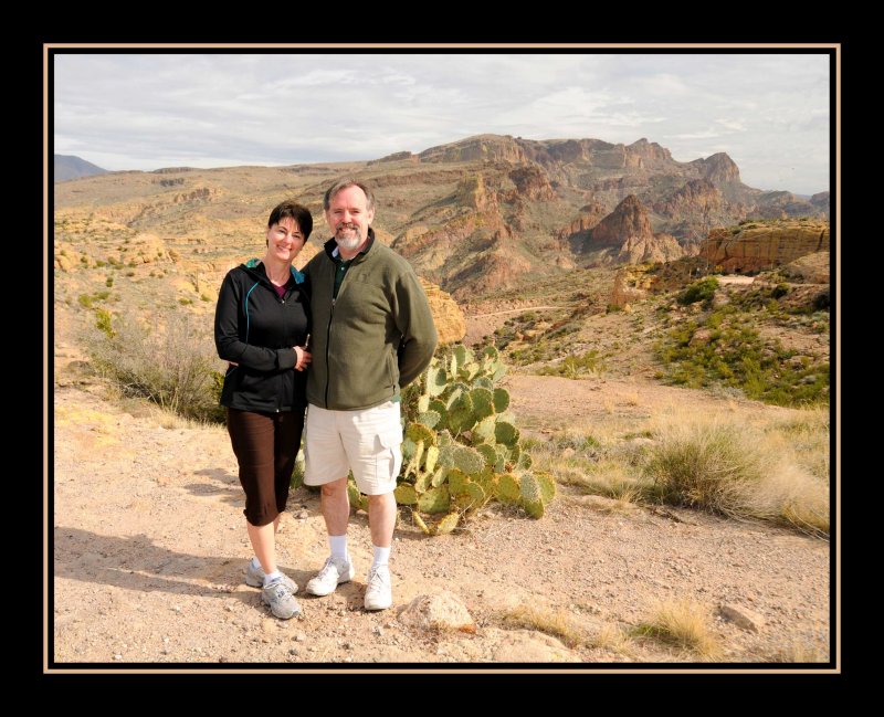 Diane & Sandy on Apache Trail
