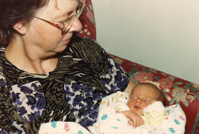 1989_09 Mom and Tara ps 800h.jpg