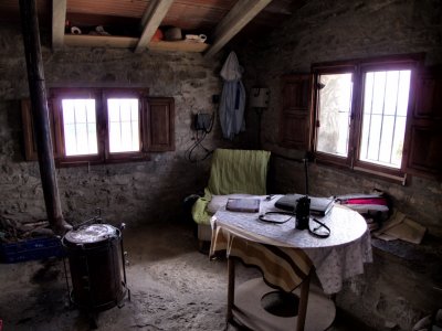 Ermita de Santa Isabel y observatorio contra-incendios en Rubielos de Mora, Teruel