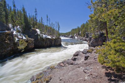 Yellowstone River above the Upper Falls