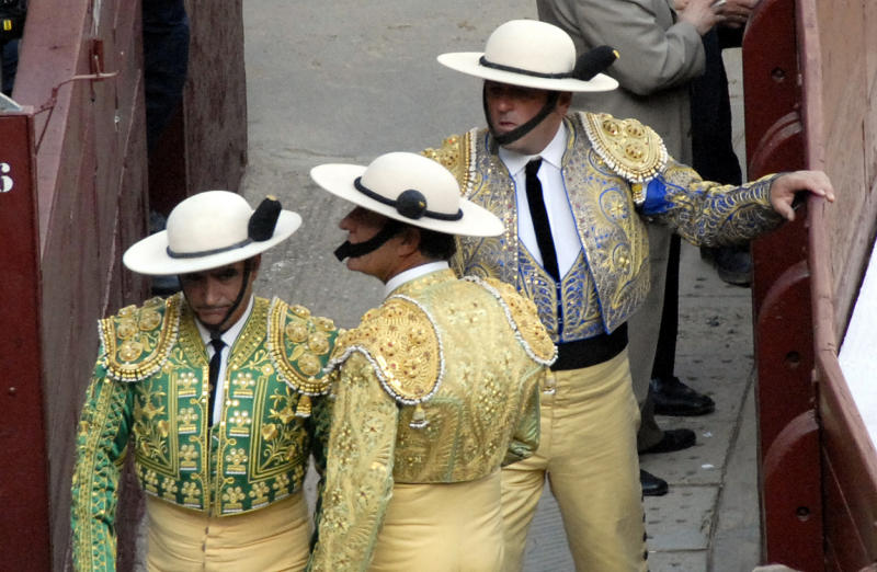 Los Picadores a la espera