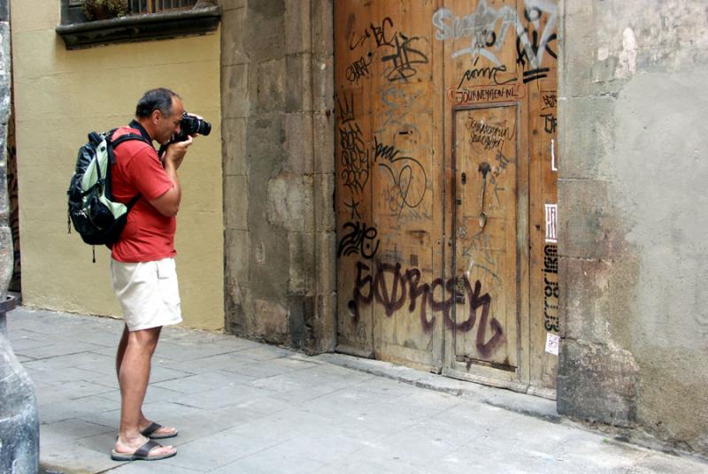 LE PHOTOGRAPHE AU TRAVAIL