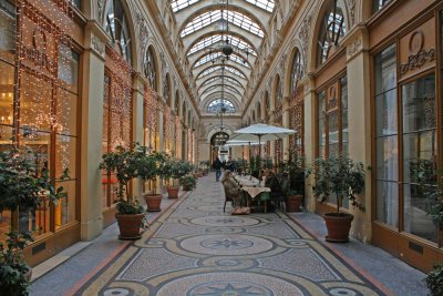 GALERIE VIVIENNE