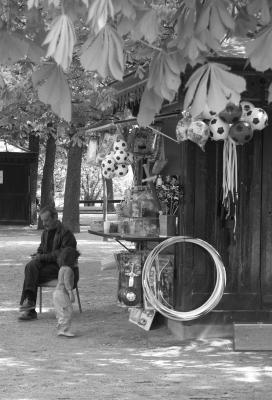 LA PETITE FILLE DU JARDIN DU LUXEMBOURG