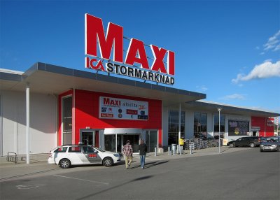  Maxi stormarknad