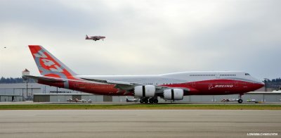 First Landing 747-8I Intercontinental N6067E