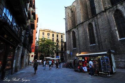 Shops around Parroquia Santa Maria del Pino