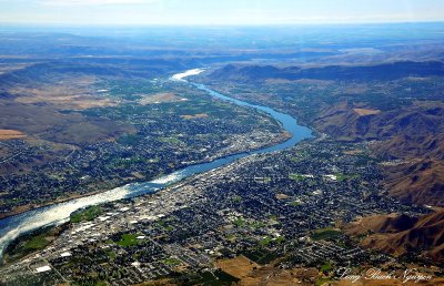 City of Wenatchee and Columbia river