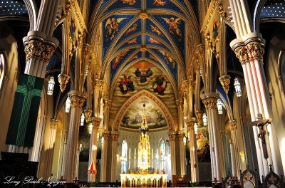 Basilica of Sacred Heart Alter and Ceiling