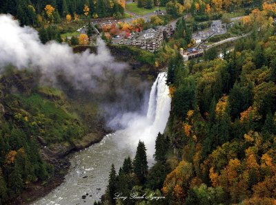 Snoqualmie Falls with fall colors
