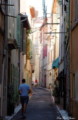 alley in Antibes