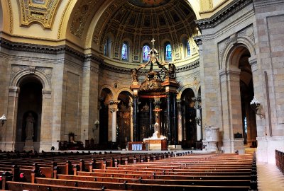 Altar at St Paul Cathedral