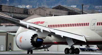 Air India 787 clearing runway Boeing Field