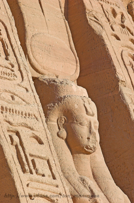Statute of Nefertari