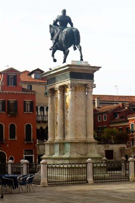  Equestrian monument to Bartolomeo Colleoni in the Campo di Santi Giovanni e Paolo