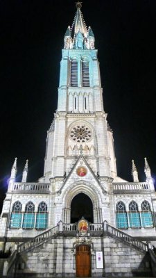 Basilica at night P1020456.jpg