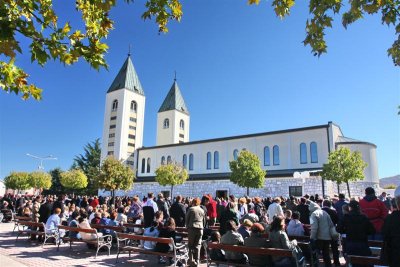 Outdoor Mass overflow  IMG_0721.jpg