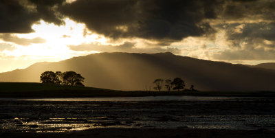Evening rays near Castle Stalker
