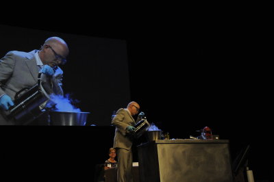 Bill Yosses doing a demonstration during his talk at our symposium on Science & the Future of Cuisine (3468)