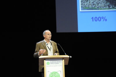 Mark Post  speaking at our symposium on Science & the Future of Cuisine(3501)