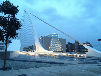 Samuel Beckett Bridge at dusk (iPhone photo by Jill)