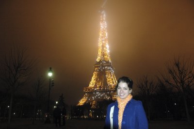Sam and the Eiffel Tower on a foggy night