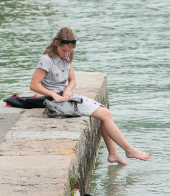 Cooling off the feet, Annecy, August 12, 2011 20110812-133732-1194.jpg