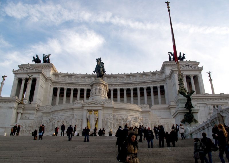  Victor Emmanuel Monument