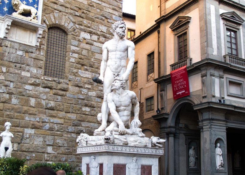 Bandinellis Hercules and Cacus (1533-34)