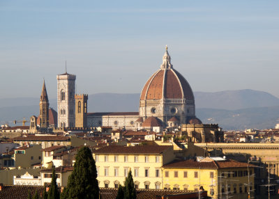 Views as we ascend to Piazzale Michelangelo
