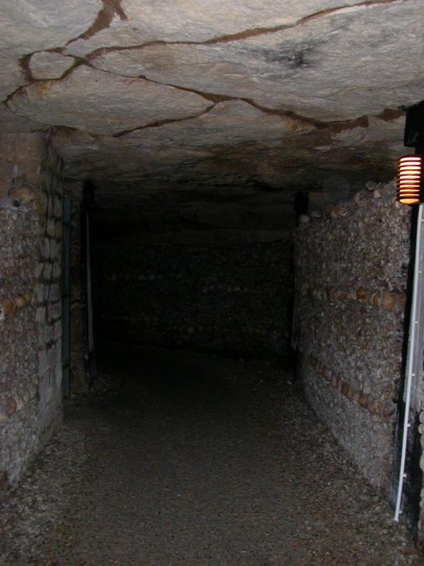 catacombs paris underground