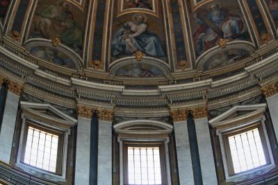 The final dome was under Michelangelo's supervision too.
