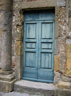 A favorite color for Volterra doors