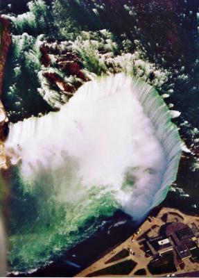 Niagara Falls from helicopter by Simon K