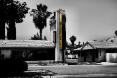 La Mirage Motel