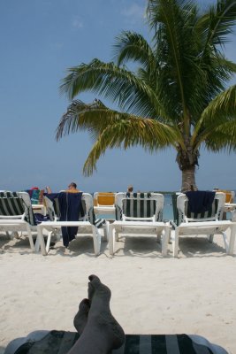 24-Roatan-Mohagany Beach-my point of view.JPG