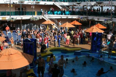 Lido Deck on the Dream